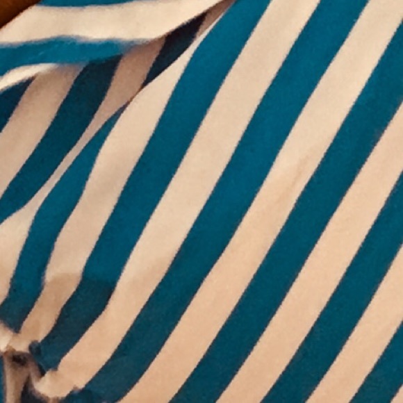 🎈5 ⭐️ Blue and white striped tie maxi rob dress - Picture 3 of 4